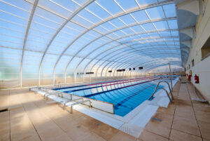 Foto piscina cubierta